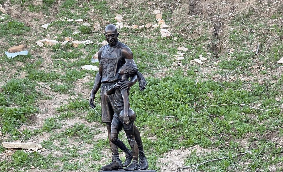 Kobe & GIGI Bryant Statue Erected At Crash Site On 2 Year Anniversary