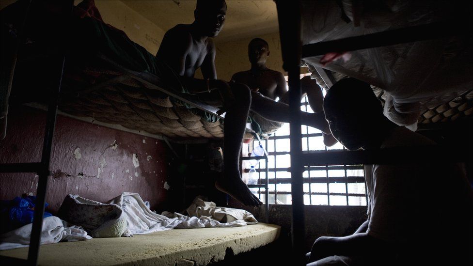 Liberia prisons: Where inmates are short of food, space and uniforms