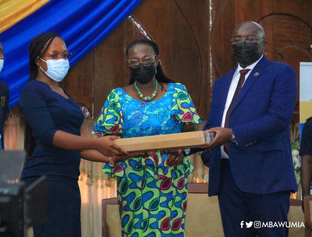 Bawumia to support UGBS’ ‘One student-One laptop’ initiative with 100 laptops