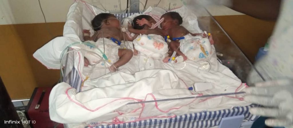 We were expecting only one baby not 3, we need help - Parents of triplets