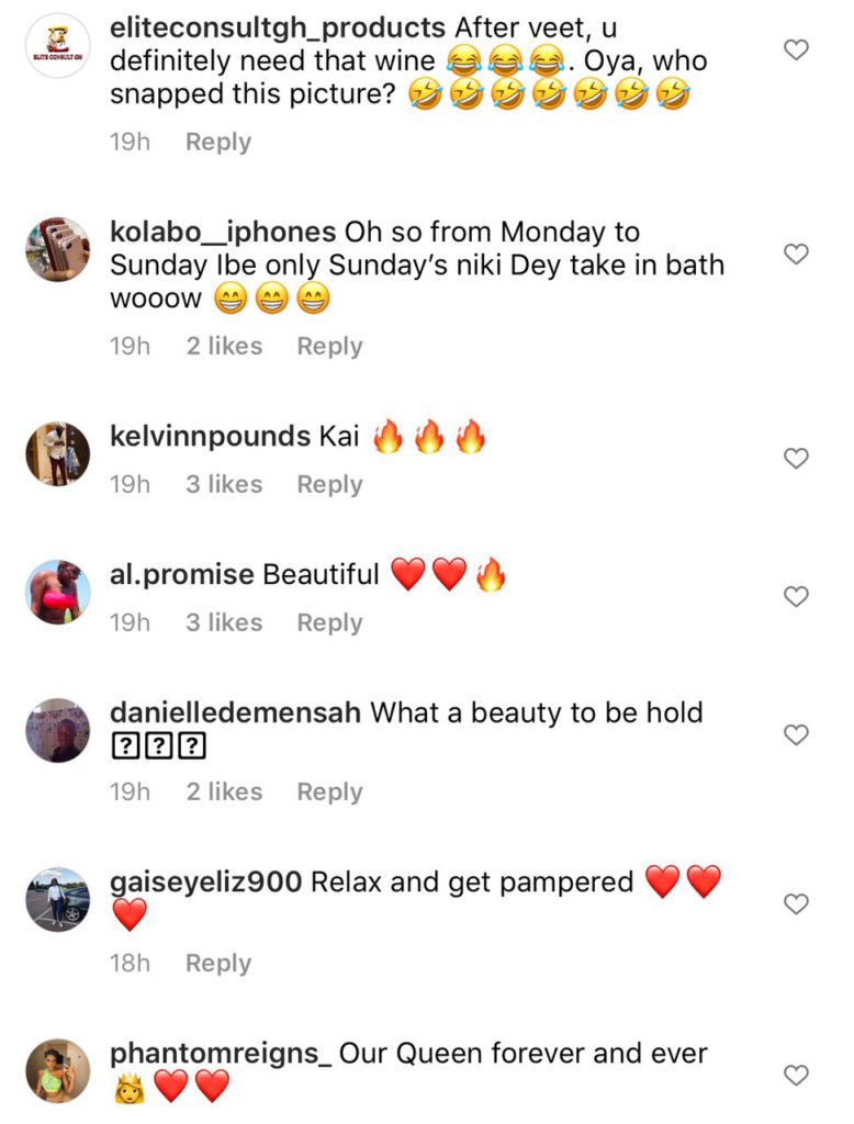 Actress Nikki Samonas shares bathroom photos with fans