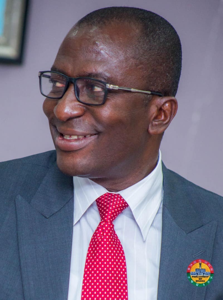 A powerful king coerced Fomena MP to work with NPP Caucus – Muntaka Mubarak A powerful king coerced Fomena MP to work with NPP Caucus – Muntaka Mubarak
