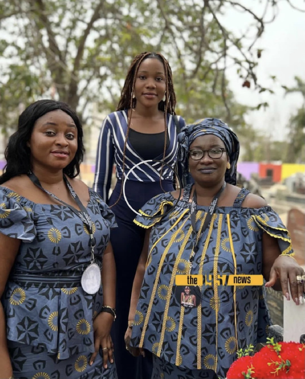 Ebony’s family visits her grave on 4th anniversary of her death