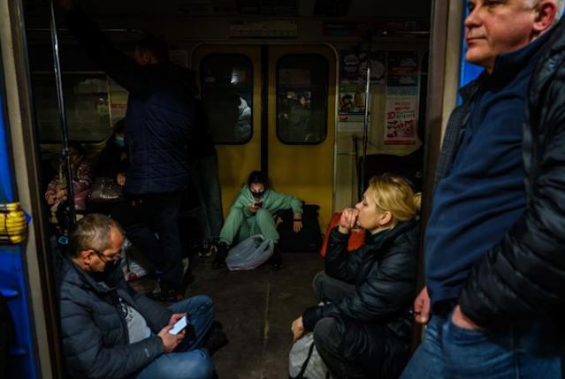 Ukraine crisis: Families sleep in subway stations as Russian bombs fall