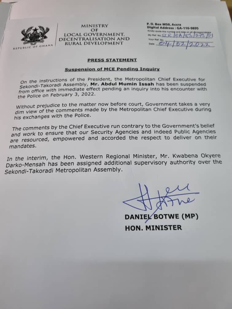 'Apuu!!!' - embattled MCE’s retort to a cop’s claim of being ‘a whole Police officer’ 'Apuu!!!' - embattled MCE’s retort to a cop’s claim of being ‘a whole Police officer’