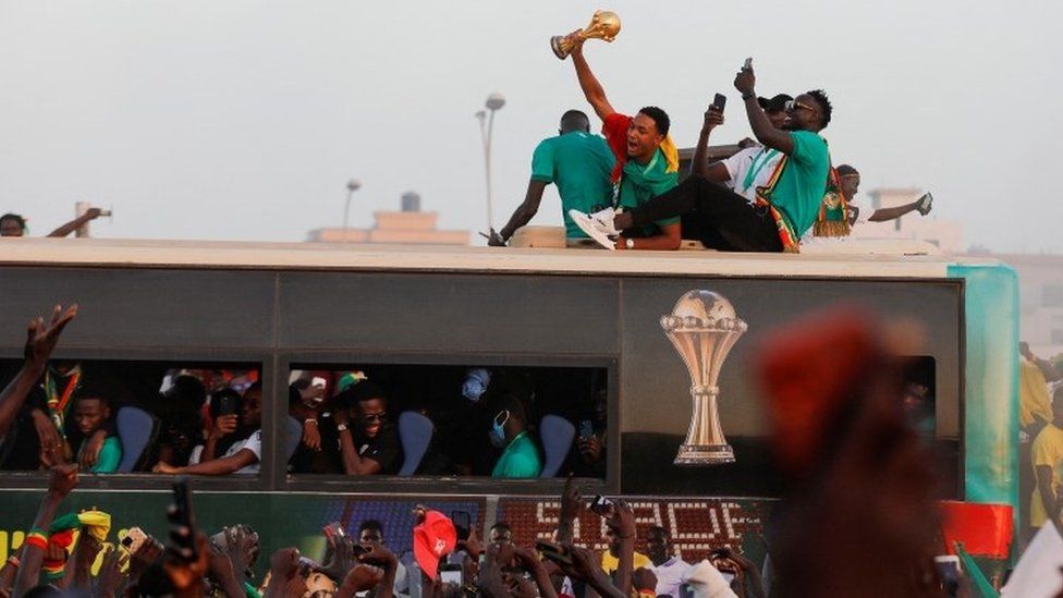 Senegal team receives hero's welcome after AFCON win