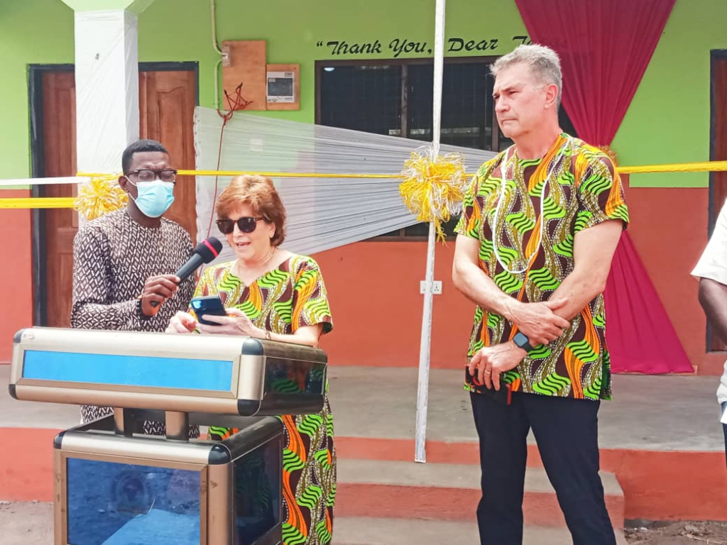 Volunteers for International Medical Aid and USA partners commission ultramodern library at Saviefe Gbedome