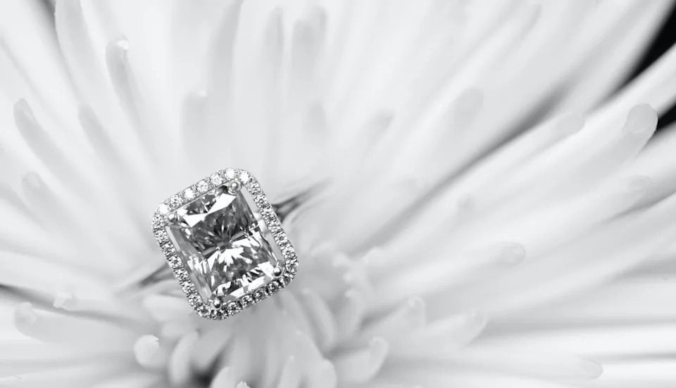 7 engagement ring trends that will be popular in 2022, according to experts