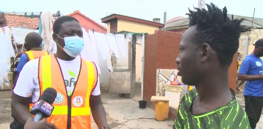 AMA officials caution 7 persons as part of ‘Operation Clean Your Frontage’ at Kaneshie Pamprom