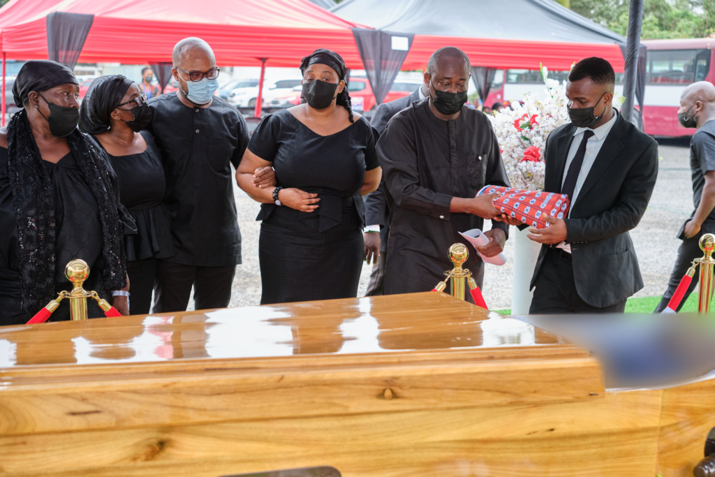 Photos: Final goodbye to the #RealBoss Elvis Kwashie