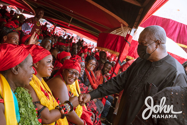 Mahama pays last respect to late La Mantsɛ, Nii Kpobi Tettey Tsuru