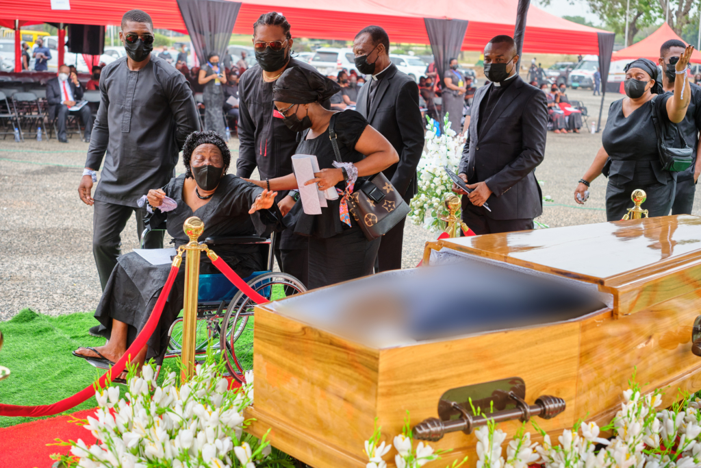 Photos: Final goodbye to the #RealBoss Elvis Kwashie