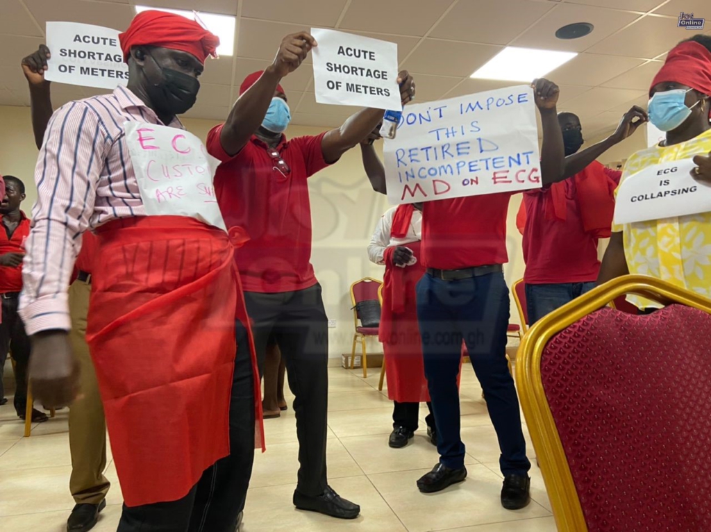 Sack our incompetent MD, or risk collapsing ECG - PUWU Sack our incompetent MD, or risk collapsing ECG - PUWU