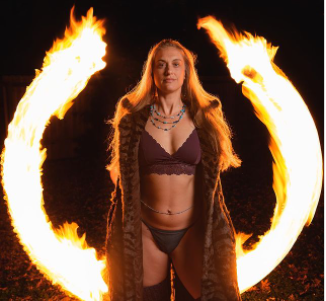 12 things women wear that men can't help but love