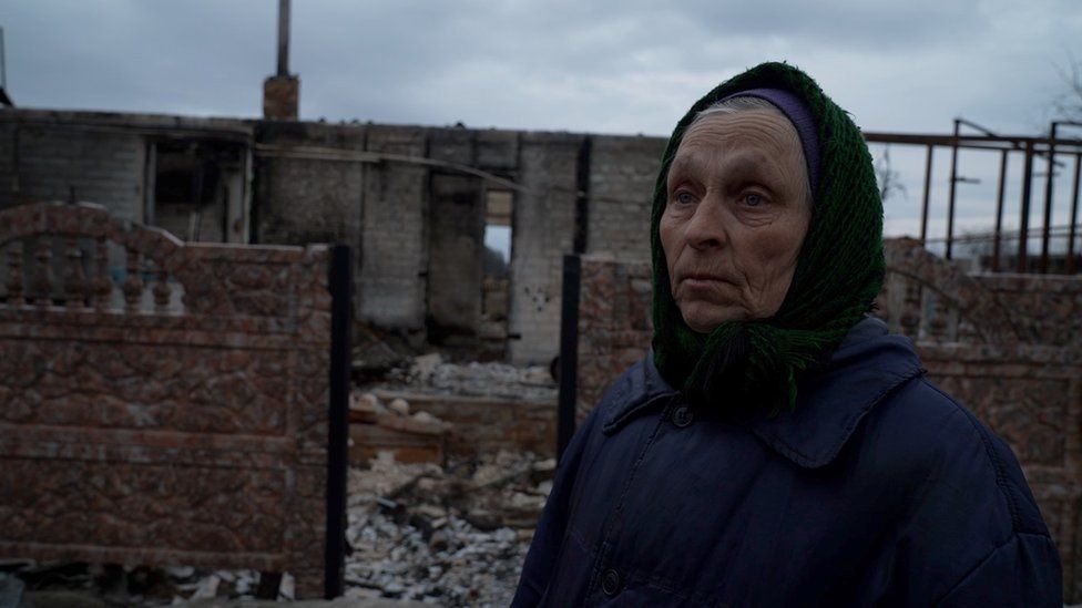 Ukraine war: Sharing space with the dead - horror outside Chernihiv