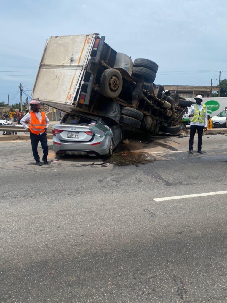 Accident on Accra-Kasoa road causes heavy traffic Accident on Accra-Kasoa road causes heavy traffic