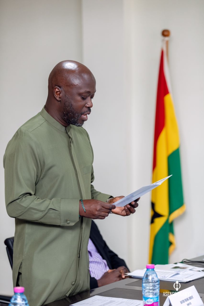 Asenso-Boakye inducts David Adjaye as registered member of ARC