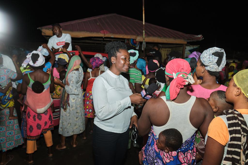 Easter Soup Kitchen: Kayaye, labourers at Mallam-Atta market enjoy hot meal prepared by Multimedia Group staff