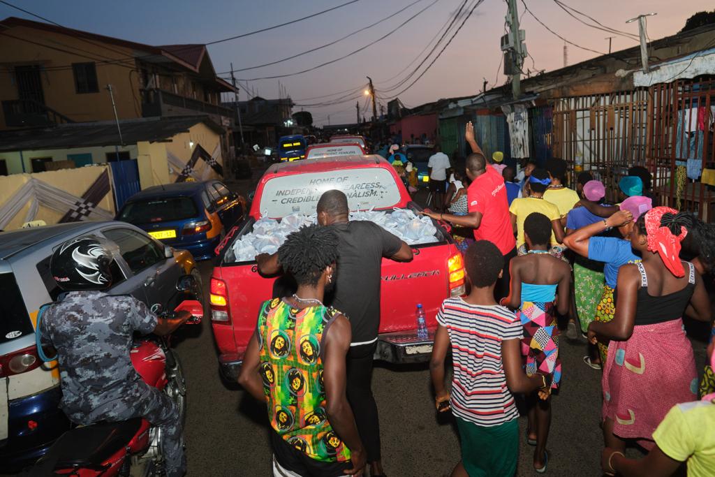 Easter Soup Kitchen: Kayaye, labourers at Mallam-Atta market enjoy hot meal prepared by Multimedia Group staff