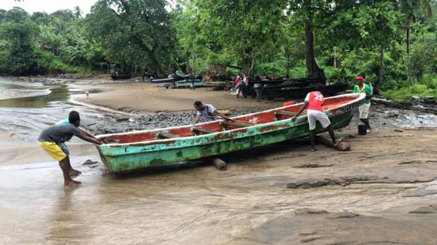 São Tomé and Principé: How waves are washing away an island nation's trees