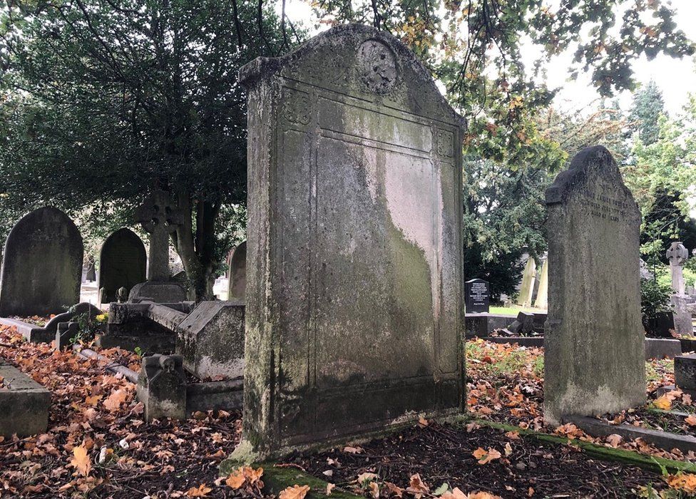 The book that sank on the Titanic and burned in the Blitz ￼