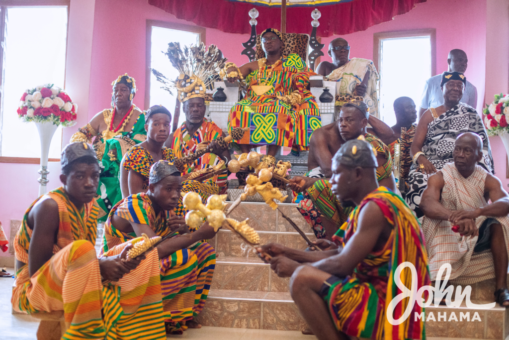 Mahama honours Abetifihene on his 30th anniversary on the stool