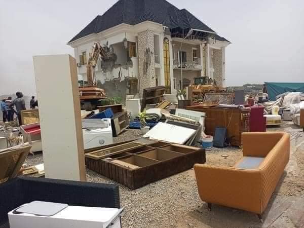 House of Tonto Dikeh’s ex-boyfriend demolished