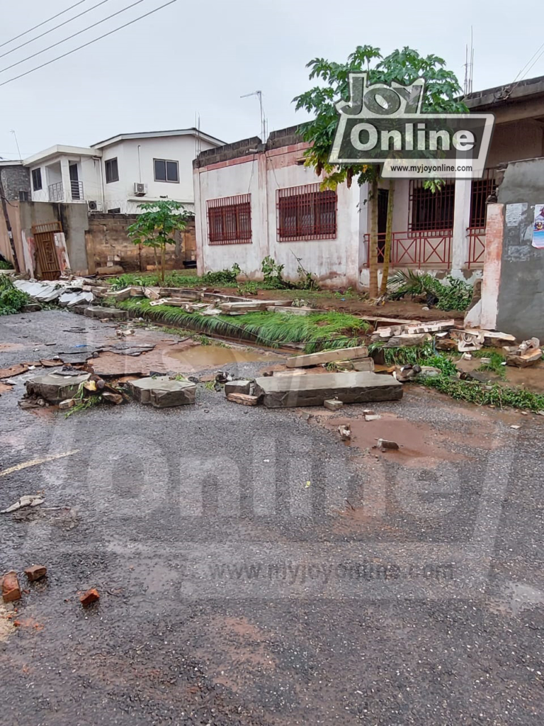 Accra floods: Rains break school wall at Ahtoo Montessori; creates gullies on street