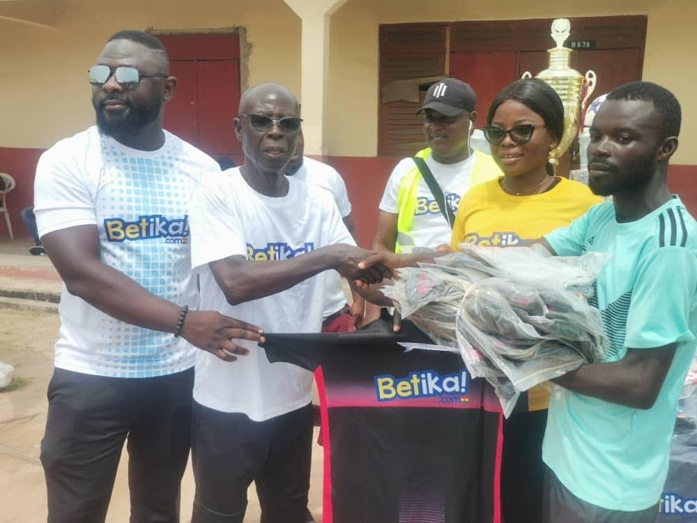 Betika supports Aboakyer football gala