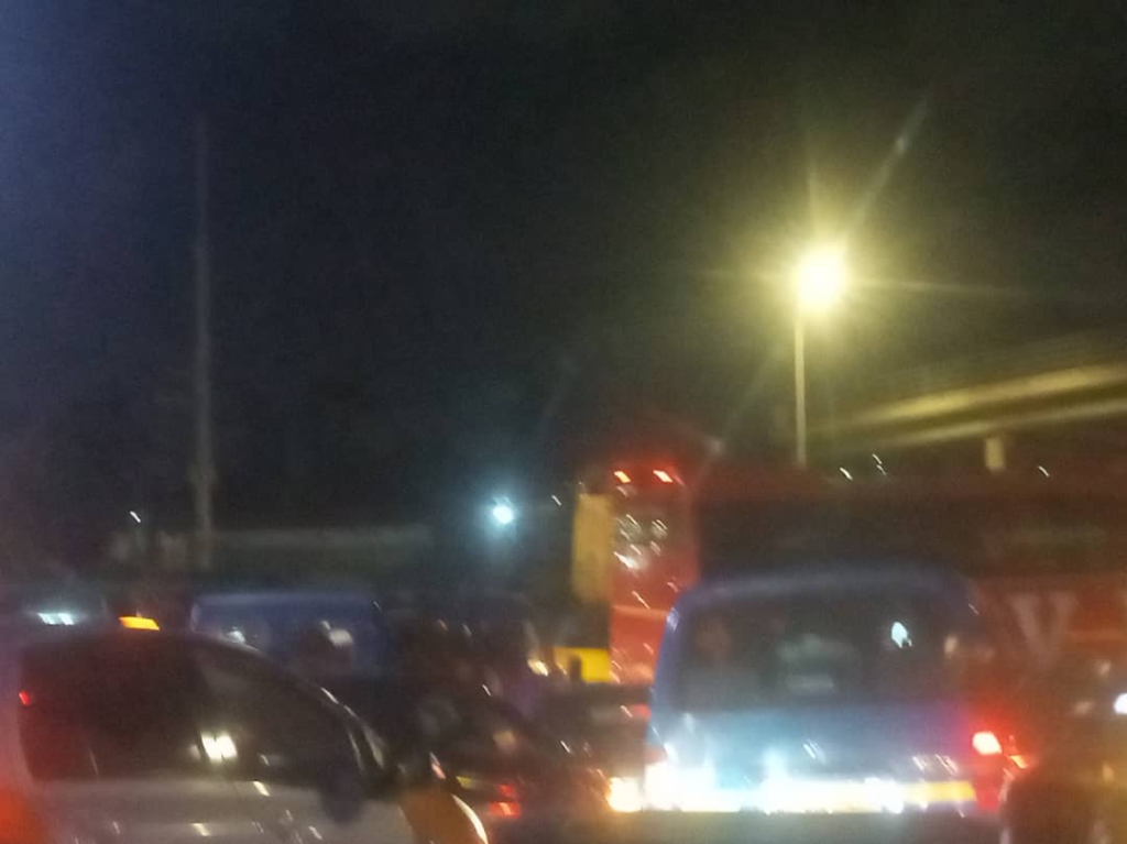 Cargo truck fully loaded with eggs burnt down on Achimota-Pokuase road Cargo truck fully loaded with eggs burnt down on Achimota-Pokuase road