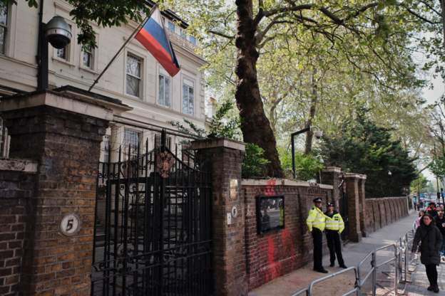 Russia ‘not planning to shut embassies in Europe’ 2 Russia embassy