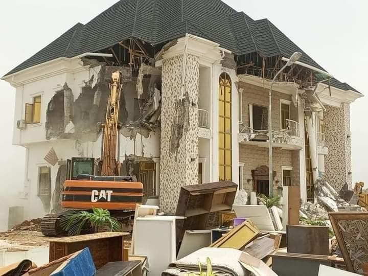 House of Tonto Dikeh’s ex-boyfriend demolished