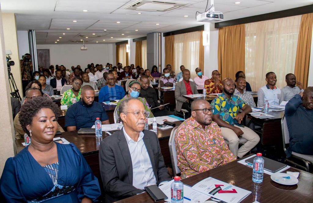 Employers urged to normalise ‘13th month salary’ Employers urged to normalise ‘13th month salary’
