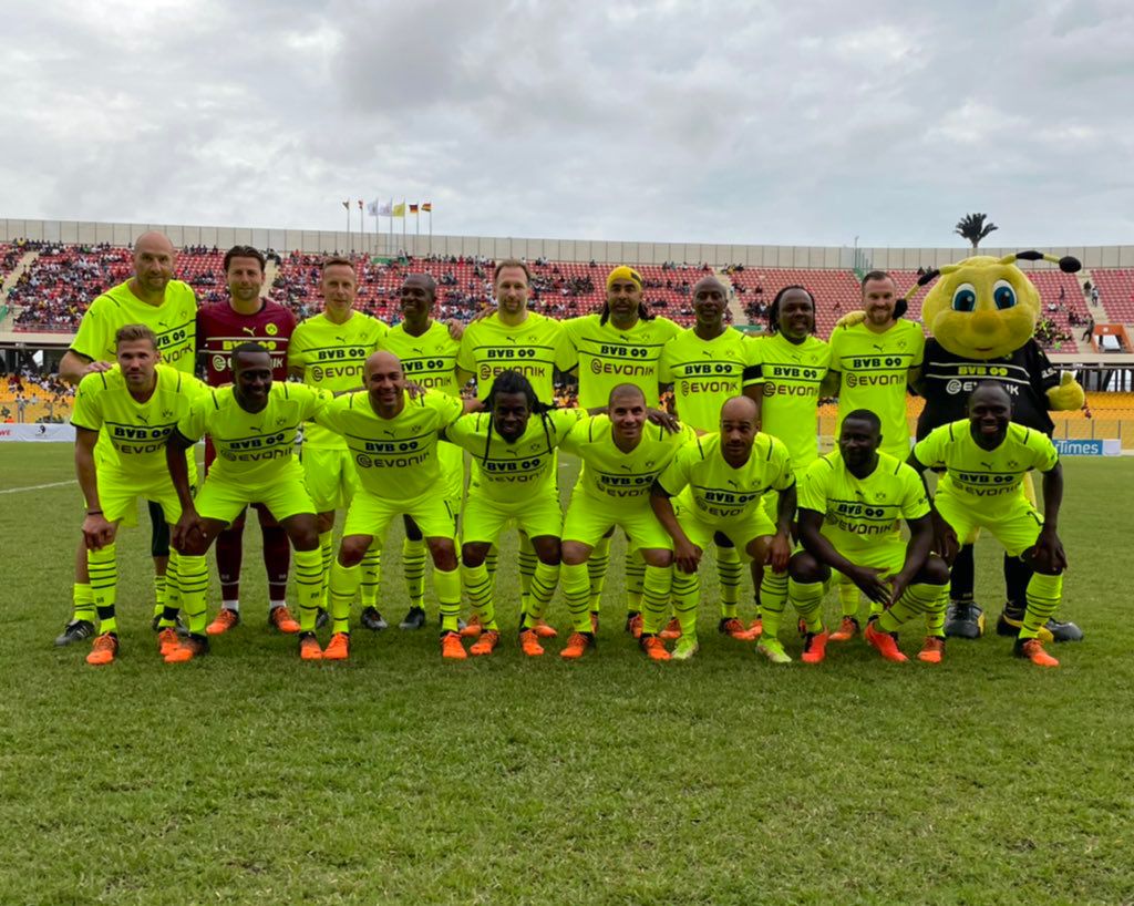 African Giants hold Dortmund Legends on big tour night in Accra