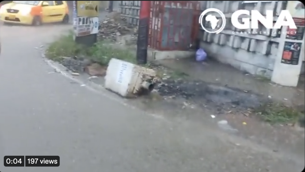 Gridlock as Tema Station floods; parts of Osu nearly submerged