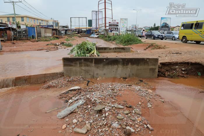 Users of Accra-Kasoa road call for permanent solution to traffic congestion caused by flooding around the Old Barrier