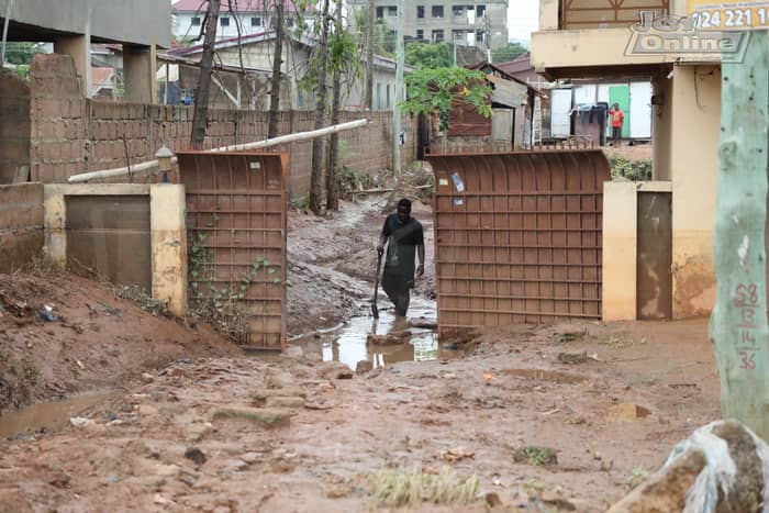 Users of Accra-Kasoa road call for permanent solution to traffic congestion caused by flooding around the Old Barrier