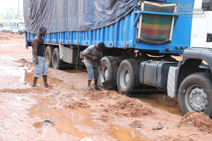 Users of Accra-Kasoa road call for permanent solution to traffic congestion caused by flooding around the Old Barrier