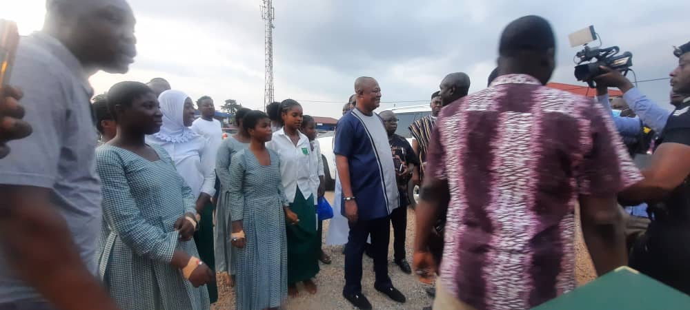 Kumasi Islamic SHS incident: Deputy Education Minister visits hospitalised victims