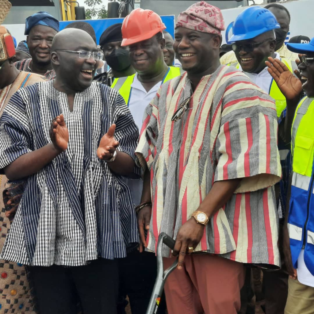 Bawumia cuts sod for the commencement of work on the Tamale-Yendi-Tatale road