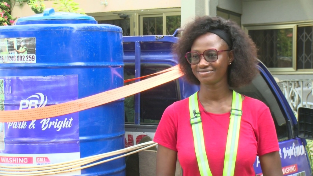 UDS graduate ventures into mobile car washing after failing to secure job UDS graduate ventures into mobile car washing after failing to secure job