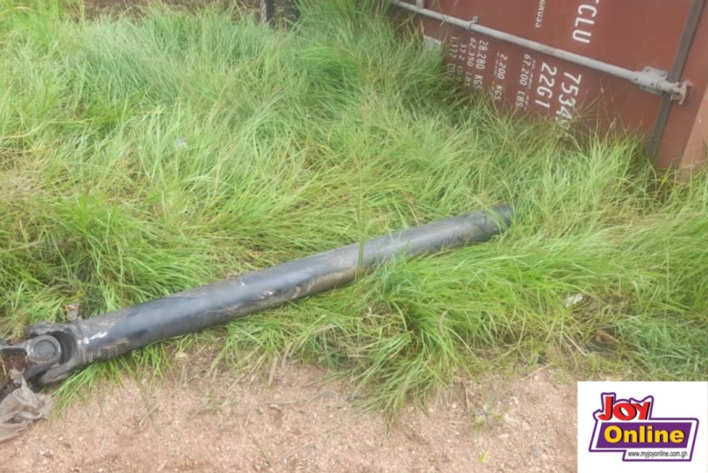Truck falls on its side as a result of accident on Accra-Tema bound motorway Truck falls on its side as a result of accident on Accra-Tema bound motorway