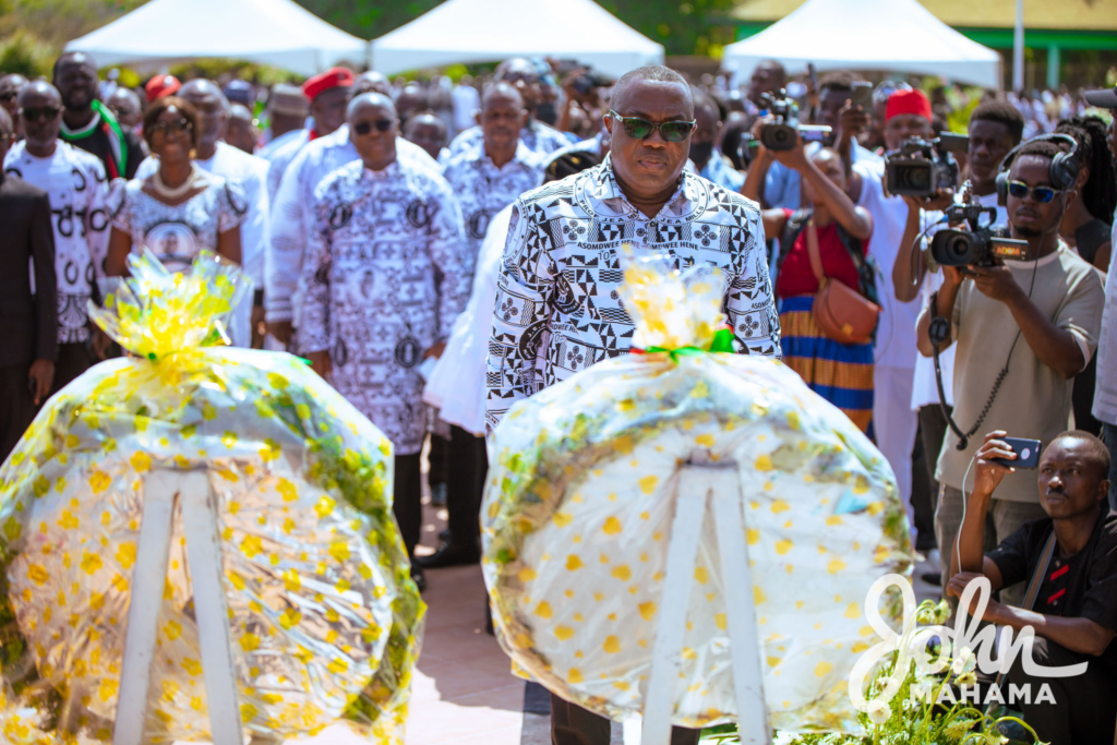 Photos: Mahama commemorates 10th anniversary of Atta-Mills' death