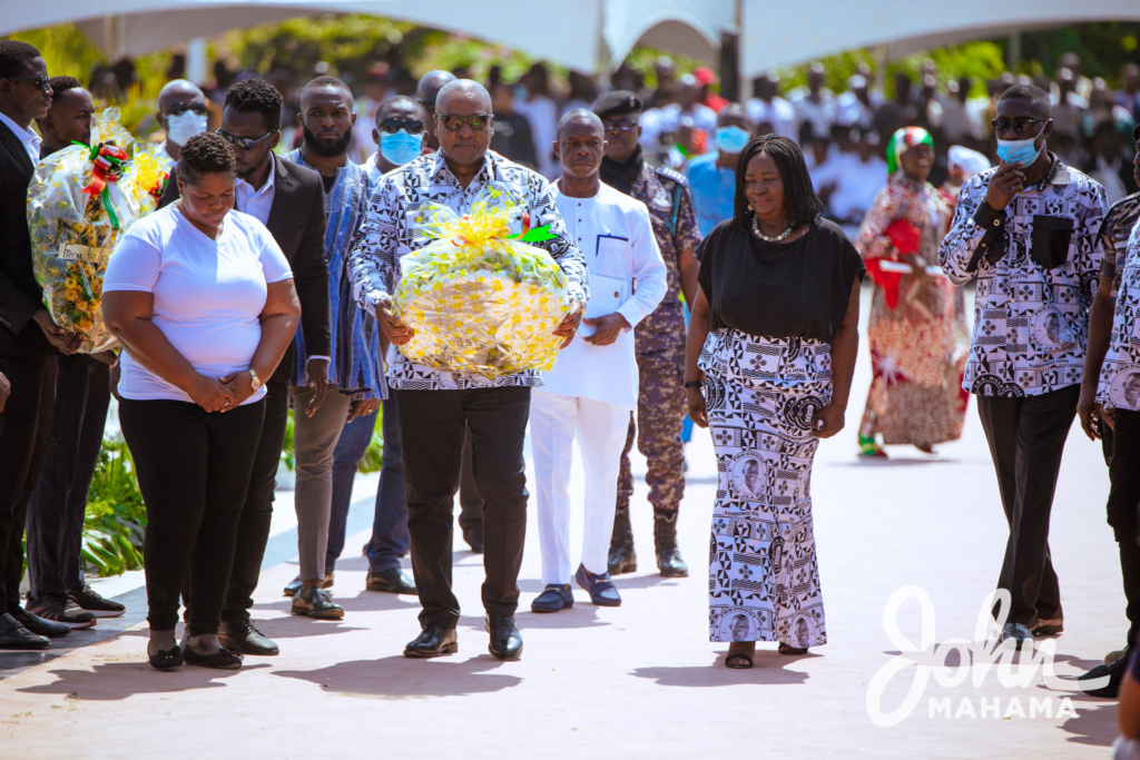 Photos: Mahama commemorates 10th anniversary of Atta-Mills' death