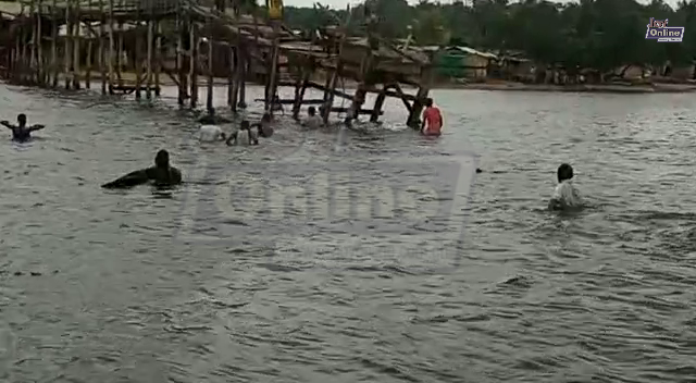 Akwidaa residents swim across river to access other communities as major bridge collapses