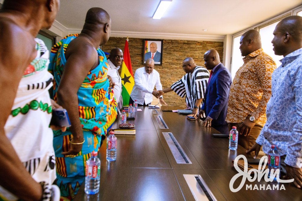 Photos: Mahama receives Sunyani queen mother