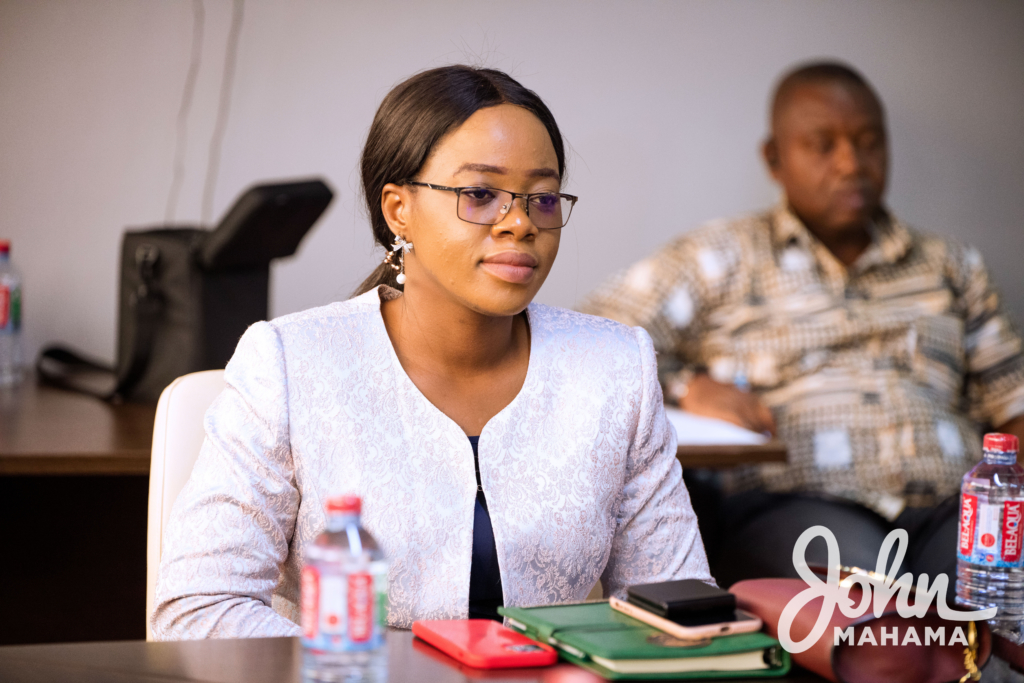 Photos: Mahama receives Sunyani queen mother