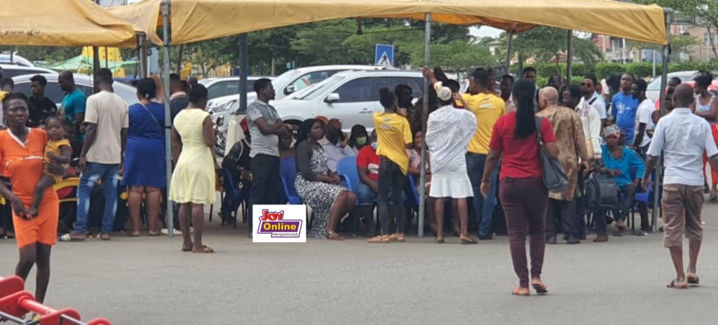 Many Ghanaians besiege SIM re-registration centres in quest to meet deadline