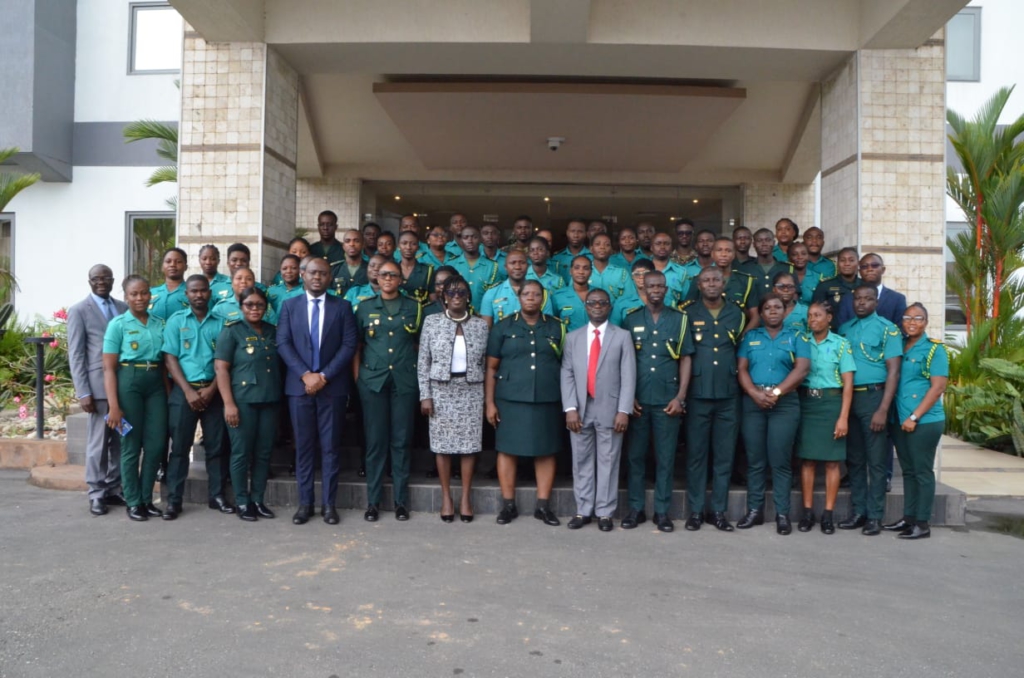 BoG educates staff of Ghana Immigration Service in Western Region on financial literacy