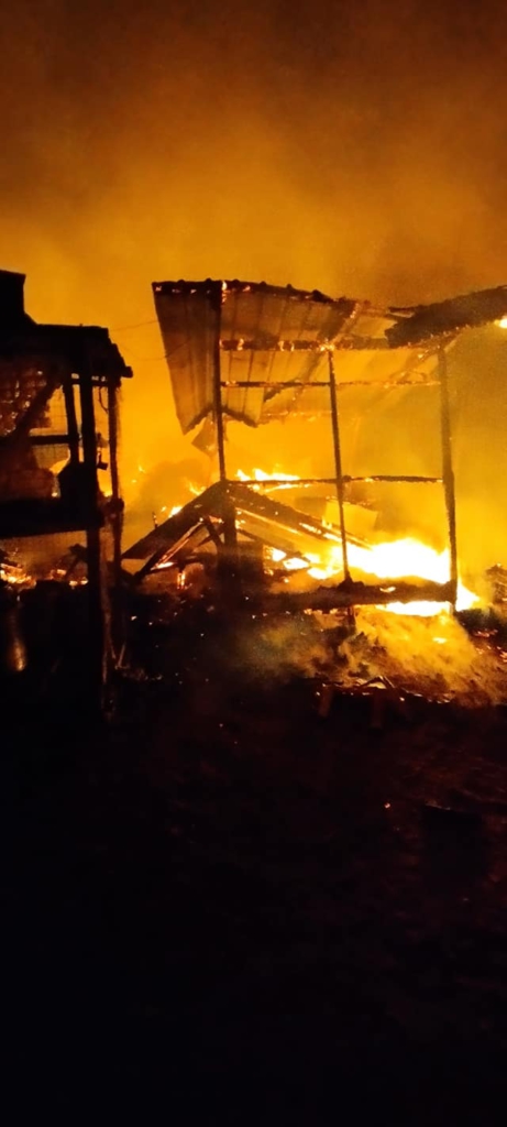 Fire burns down Mile 7 market